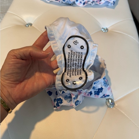 White Pink Blue Floral Bandeau Tube top Strapless Bikini Size Medium NWT New - Picture 10 of 13